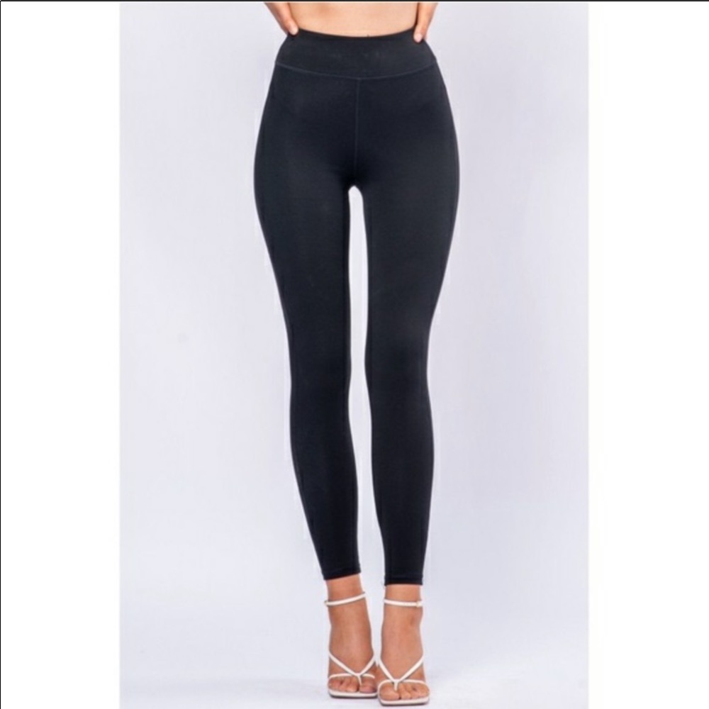 BYE LEGGINGS M BLACK NWT